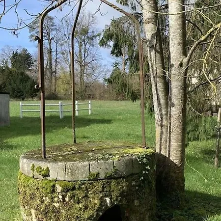 Les Arcades Du Chateau 펜션 *