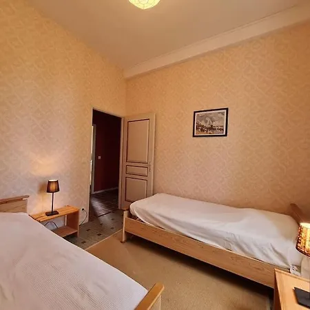 Les Arcades Du Chateau